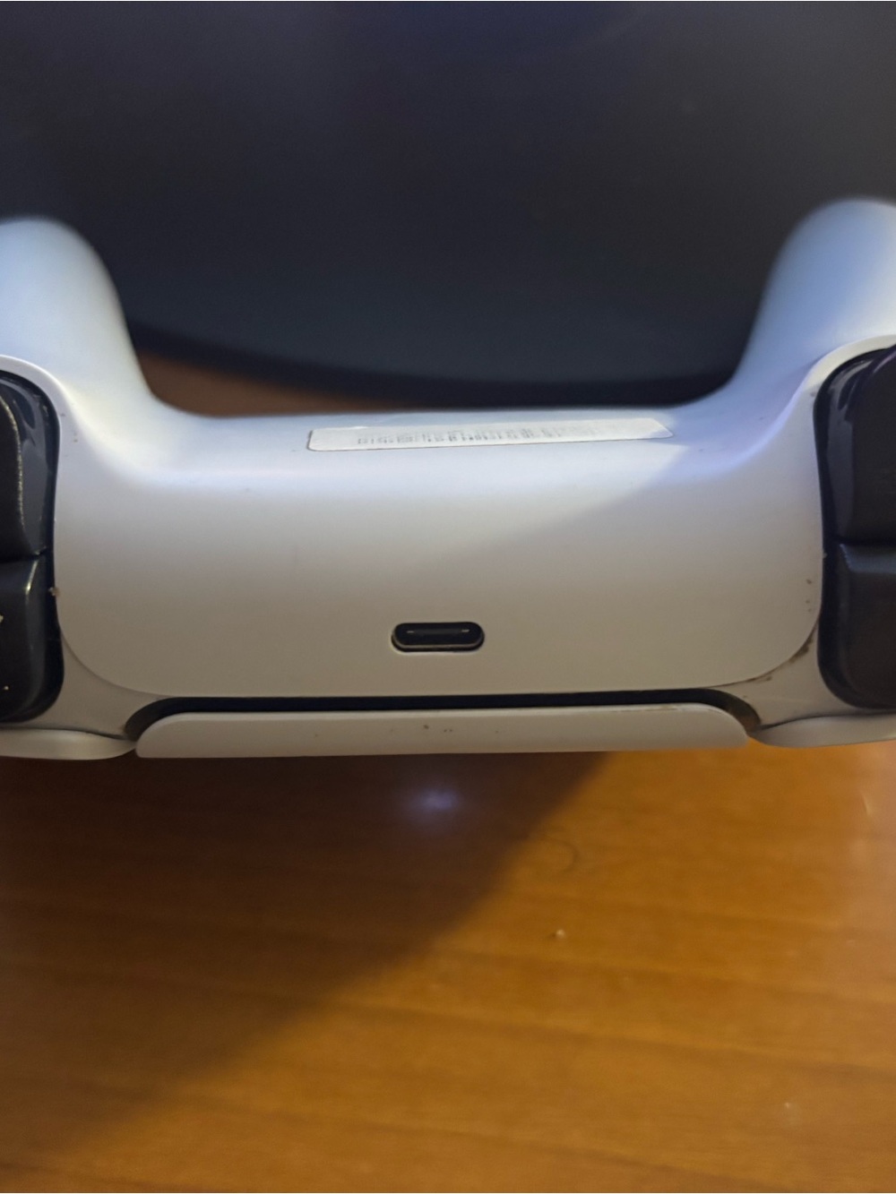 White Wireless Game Controller with USB-C Charging Port